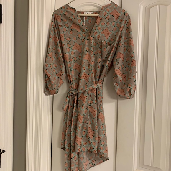 Dress : button down style - Picture 1 of 5